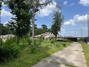 14221 Horseshoe Bend in Conroe, TX - Building Photo - Building Photo