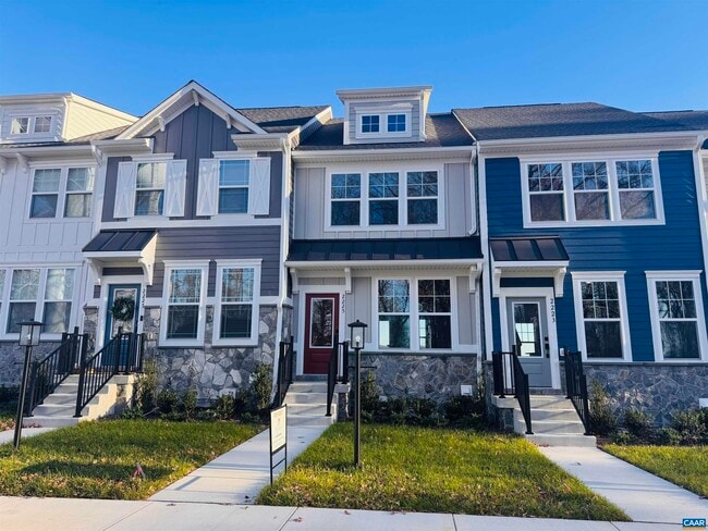 2225 Woodburn Rd in Charlottesville, VA - Building Photo - Building Photo