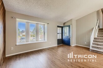 4290 S Halifax Way in Aurora, CO - Building Photo - Building Photo