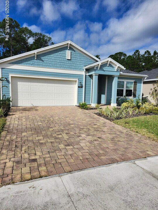 607 Lake Sinclair St in St. Augustine, FL - Building Photo