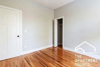 637 W Oakdale Ave in Chicago, IL - Building Photo - Building Photo