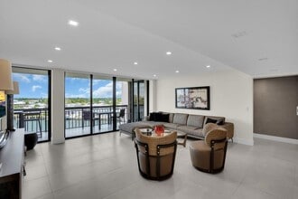 2697 N Ocean Blvd, Unit 610 in Boca Raton, FL - Building Photo - Building Photo