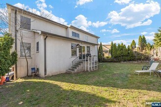 360 Gorge Rd in Cliffside Park, NJ - Building Photo - Building Photo