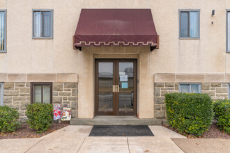 Jefferson Square in Williamsport, PA - Building Photo - Building Photo