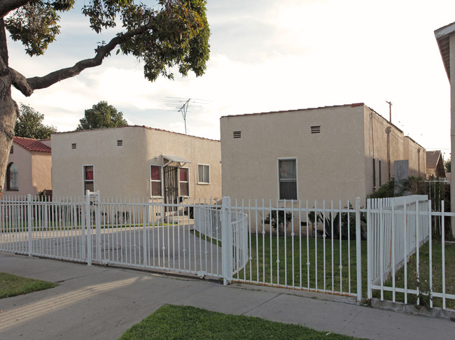 6112 King Ave in Maywood, CA - Foto de edificio - Building Photo