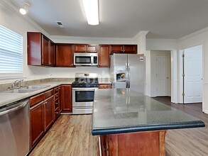 521 Brummell Ln in High Point, NC - Building Photo - Building Photo