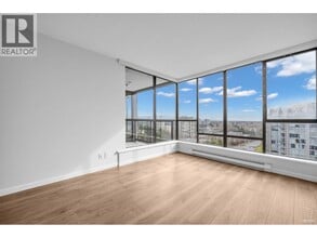 8180 Granville Ave in Richmond, BC - Building Photo - Building Photo