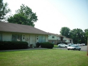 Maple Ridge  Apartments in Mayodan, NC - Building Photo - Building Photo