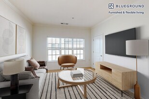 80 N Central Ave in Hempstead, NY - Building Photo