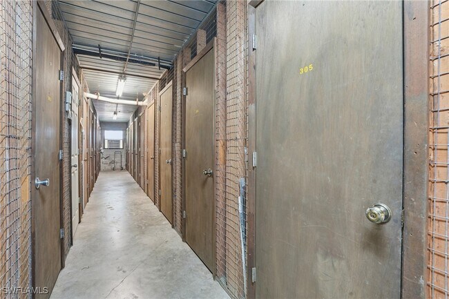 855 Ketch Dr in Naples, FL - Building Photo - Building Photo