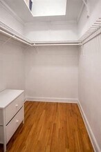 163 Christopher Columbus Dr in Jersey City, NJ - Foto de edificio - Building Photo