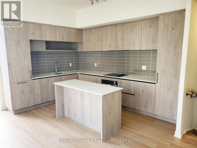 15-1415 David Eyer Rd in Richmond Hill, ON - Building Photo - Building Photo
