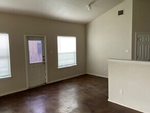 7223 Golf Way in San Antonio, TX - Building Photo - Building Photo