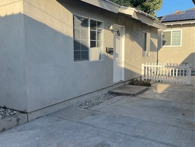 12758 Russell Ave in Chino, CA - Building Photo - Building Photo