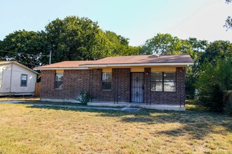 2606 Irwin Dr in San Antonio, TX - Building Photo - Building Photo