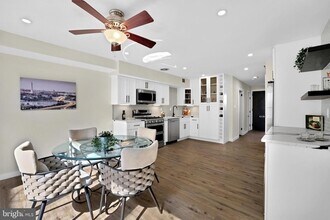 224 G St SW in Washington, DC - Building Photo - Building Photo