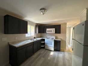 2700 Capitol Dr in Charlotte, NC - Building Photo - Building Photo