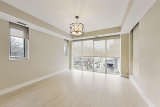 2A Queensbury Ave in Toronto, ON - Building Photo - Building Photo