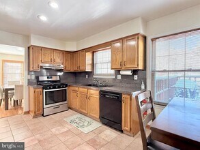 354 Briar Dr in Millville, NJ - Building Photo - Building Photo