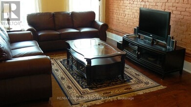 416 Chambers St in Peterborough, ON - Building Photo - Building Photo