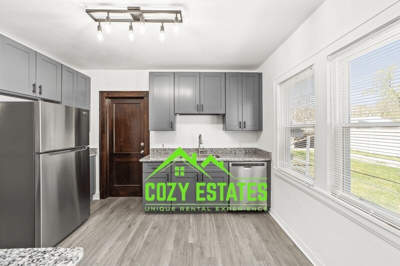 1597 Cohassett Ave in Lakewood, OH - Building Photo