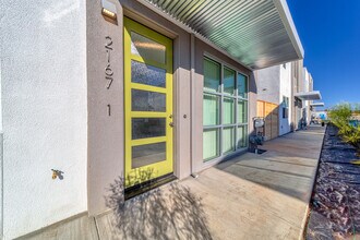 2167 Kenrick Ln, Unit 1 in Chico, CA - Building Photo - Building Photo