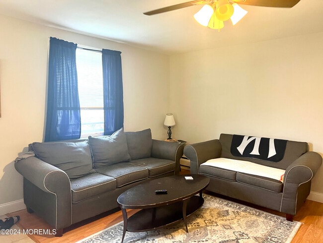 property at 672 Shore Concourse