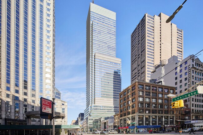 One Beacon Court in New York, NY - Building Photo - Building Photo