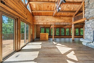 383 N Salem Rd in Brewster, NY - Building Photo - Building Photo