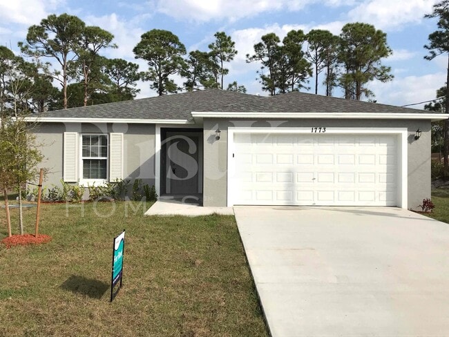 property at 1773 SW Cannon Ave