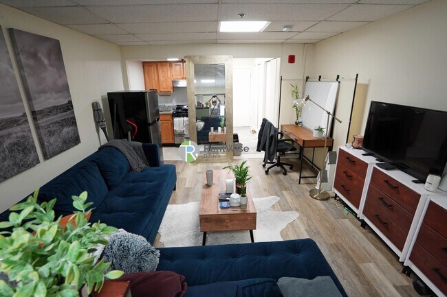 62 Boylston St in Boston, MA - Building Photo - Building Photo
