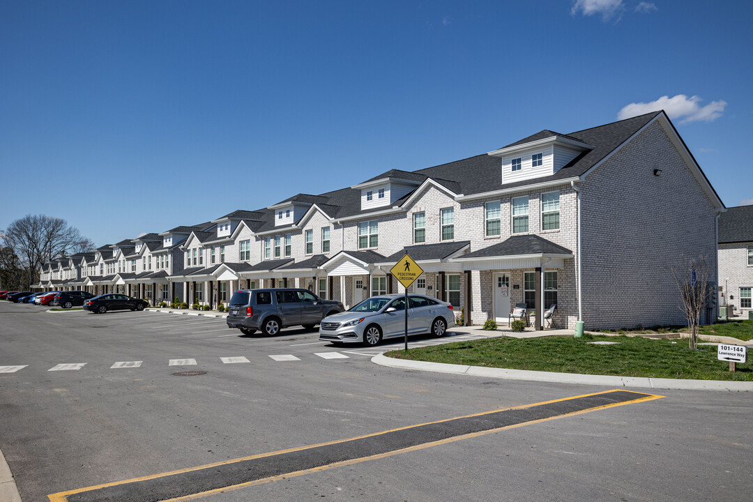 South Maple Townhomes in Lebanon, TN - Building Photo