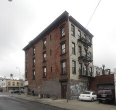 740 Myrtle Ave in Brooklyn, NY - Building Photo - Building Photo