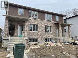 647 Janette Ave in Windsor, ON - Building Photo