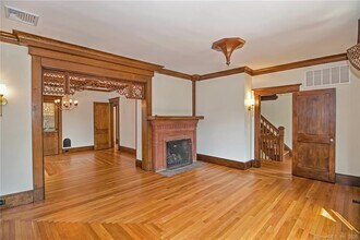 52 Pendleton St-Unit -2 in New Haven, CT - Foto de edificio - Building Photo