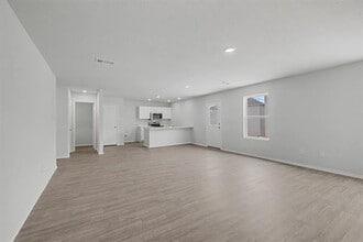 212 Arbor Ct in Granbury, TX - Building Photo - Building Photo