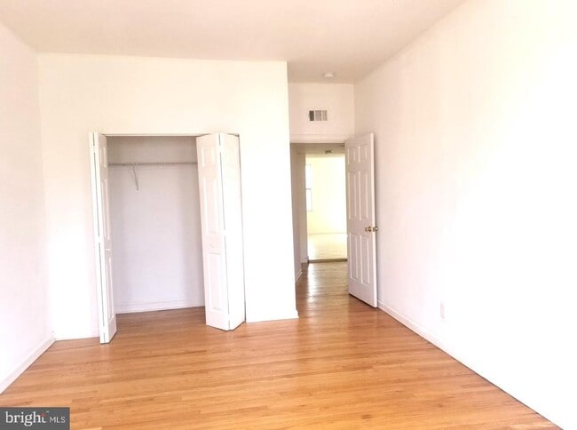 property at 805 Brooks Ln