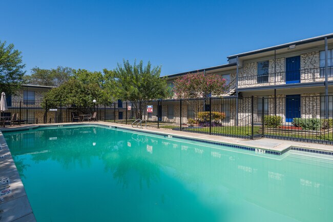 Waters Haven Apartments in Killeen, TX - Foto de edificio - Building Photo