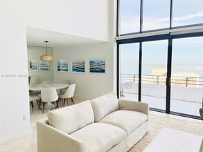 151 SE 15th Rd in Miami, FL - Building Photo - Building Photo