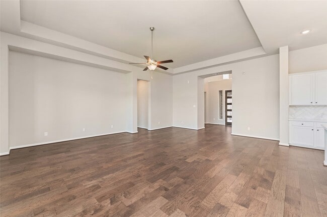 property at 2947 Hbr Spg Wy