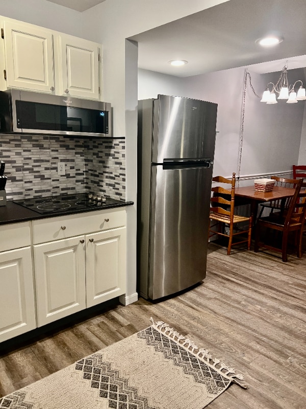 1623 Old Pond Ln in Norwich, CT - Foto de edificio - Building Photo