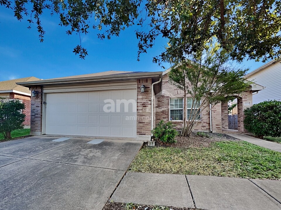 1809 Trego Dr in Justin, TX - Building Photo