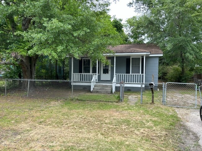 property at 2863 Alabama Dr