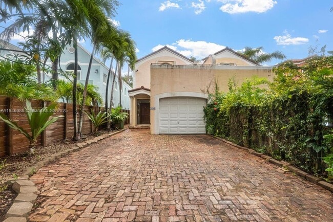 property at 3049 Mary St