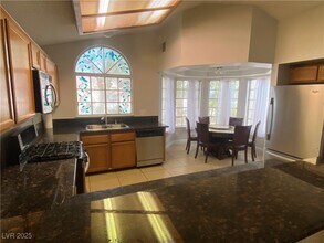 2233 Placer Creek Ct in Las Vegas, NV - Foto de edificio - Building Photo