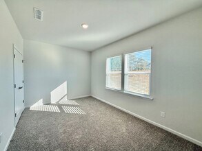 2542 Olive Chapel Rd in Apex, NC - Building Photo - Building Photo