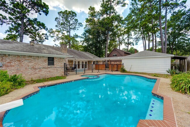 5930 Miller Valley Dr