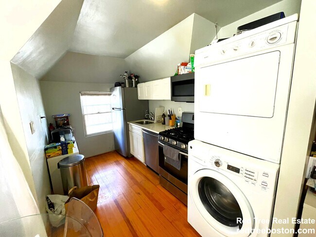 12 Bennett St, Unit 3 in Boston, MA - Building Photo - Building Photo