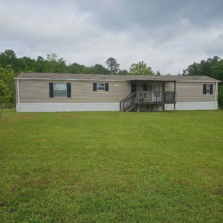 267 Hamilton Rd in Dubach, LA - Building Photo