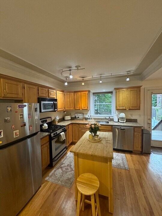 1 Beckler Ave, Unit 1 in Boston, MA - Foto de edificio